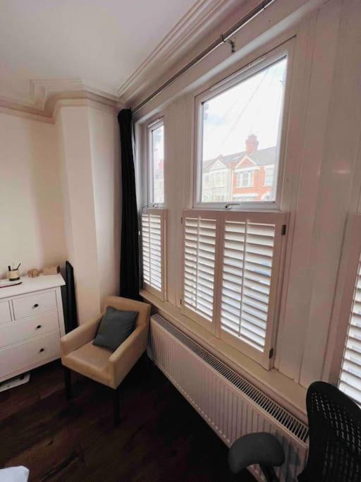 Lovely 2 Bedroom Ground Floor Flat With Garden. London Eksteriør billede