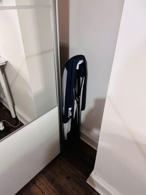 Lovely 2 Bedroom Ground Floor Flat With Garden. London Eksteriør billede