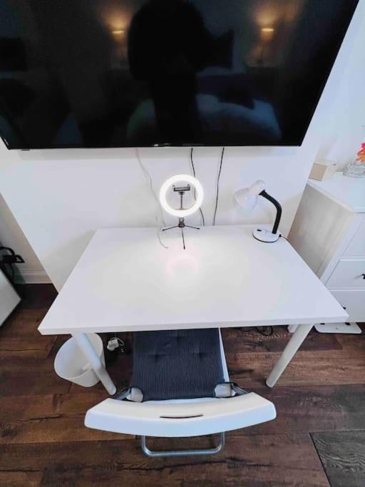 Lovely 2 Bedroom Ground Floor Flat With Garden. London Eksteriør billede