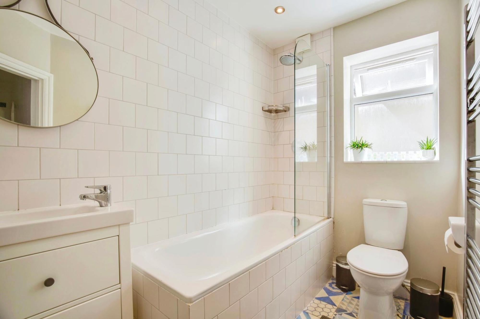 Lovely 2 Bedroom Ground Floor Flat With Garden. London Eksteriør billede